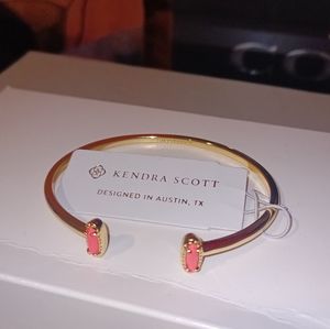 Kendra SCOTT- Mavis Opal Bracelet - Hot Pink/Gold